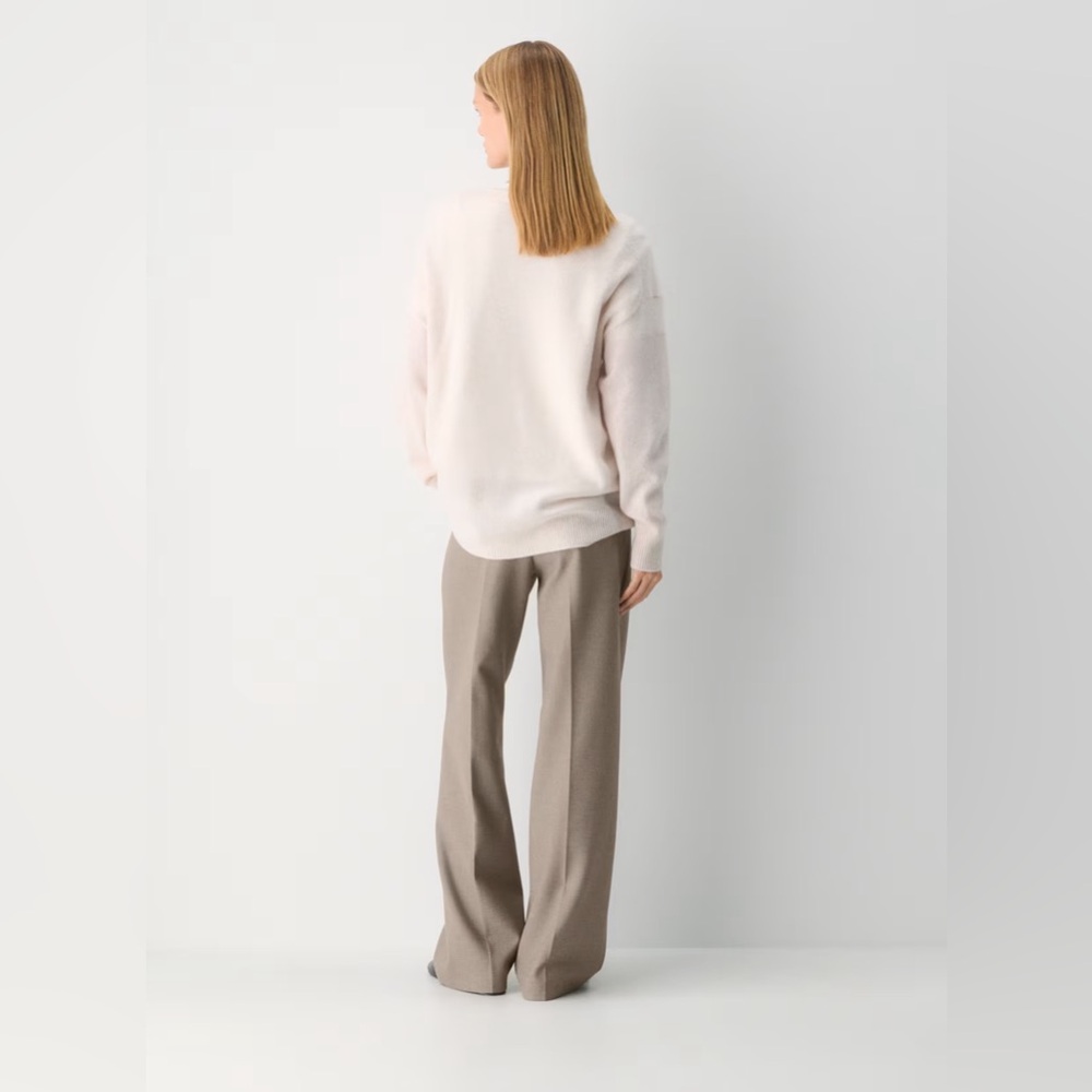 Aritzia The Effortless Pant™ - (Re)ssential Elegant Tan Wide Leg Trousers Sz 0 - Picture 4 of 17